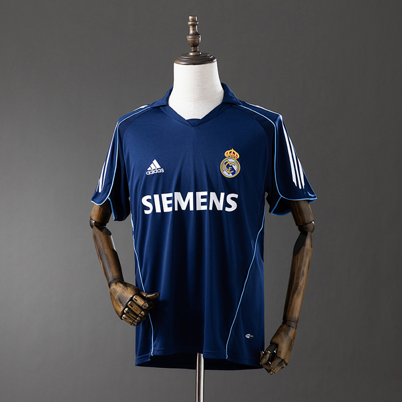 Retro 05/06 Real Madrid Away S-XXL