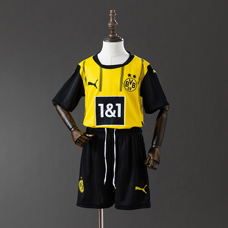 24/25 kids Dortmund home size: 16-28