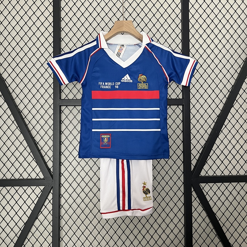kids France 1998 home size: 16-28