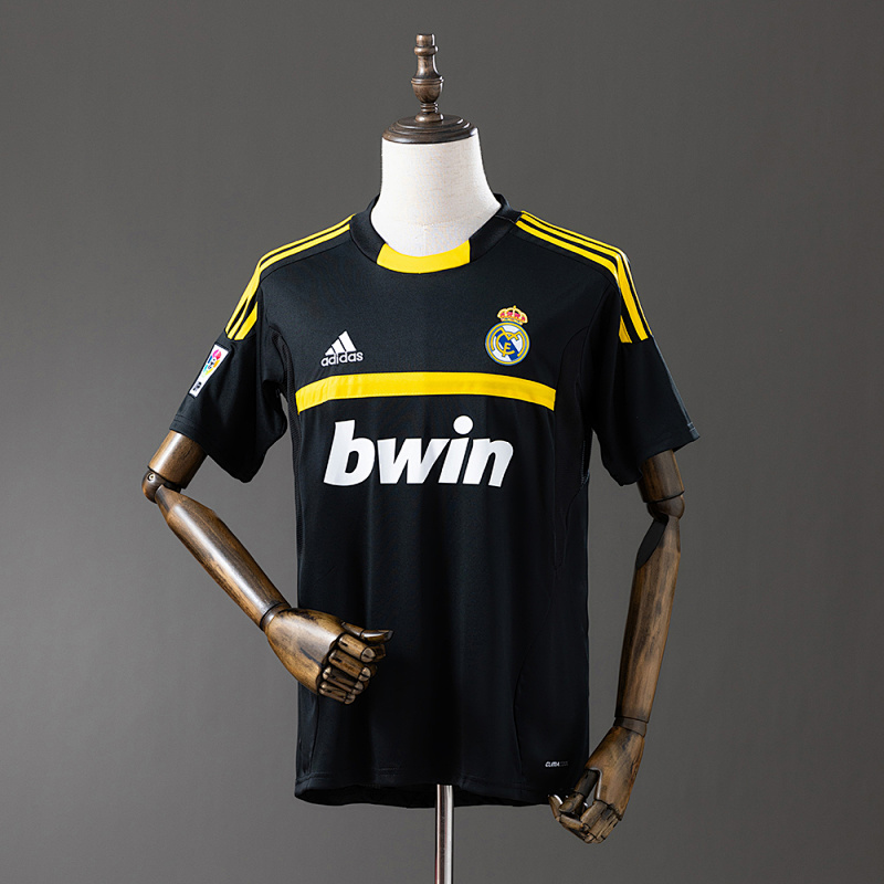 Vintage Real Madrid 11/12 Goalkeeper Black S-XXL