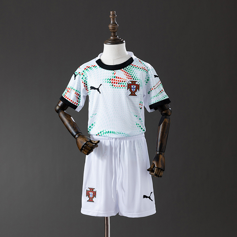 2025 kids Portugal 2024 away size: 16-28