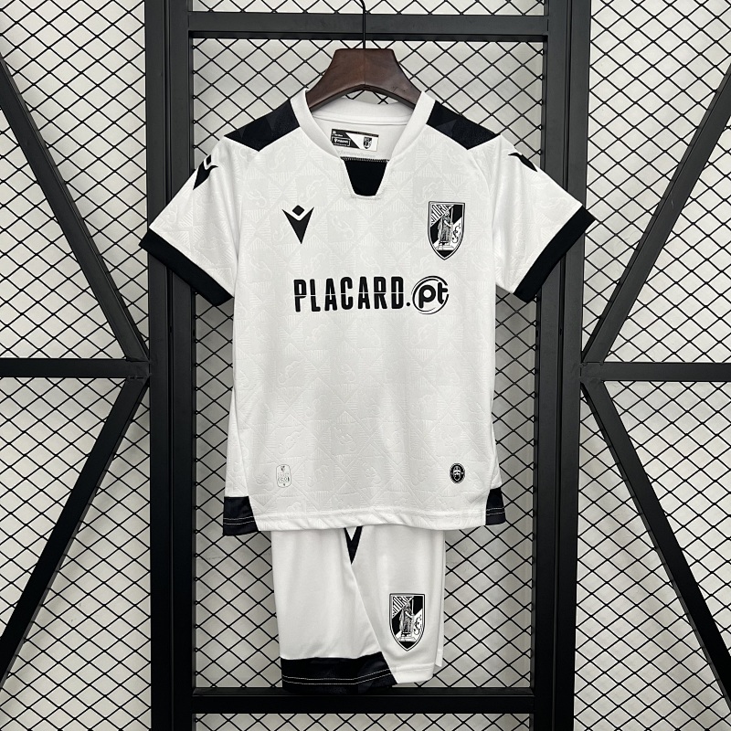 25/26 Kids Guimarães Home Size: 16-28