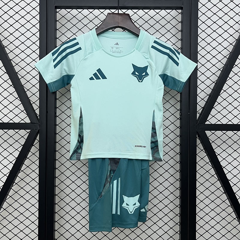 25/26 kids Cruzeiro training jersey size: 16-28