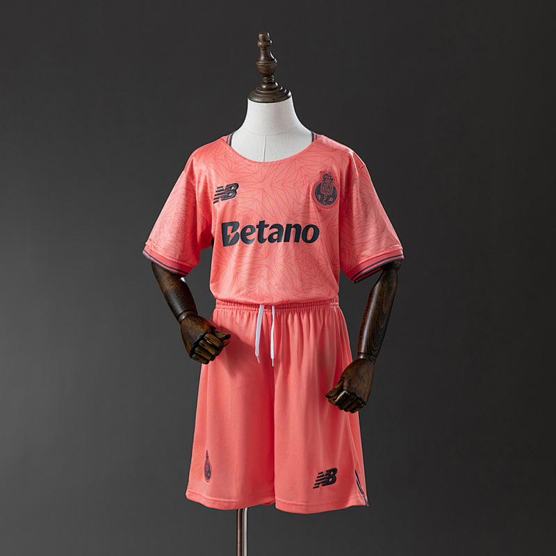 25/26 Kids Porto Away Size: 16-28