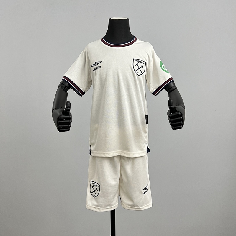 25/26 West Ham United away Size: 16-28