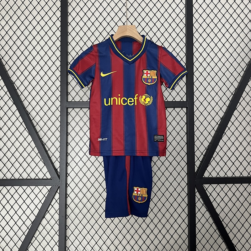 kids Barcelona 09/10 home size: 16-28