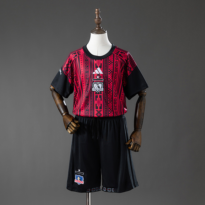 Colo Colo 26/27 Pre-Match Kids Kit Size 16-28