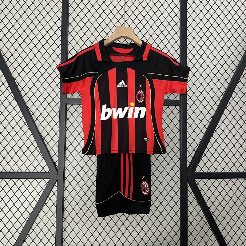 kids AC Milan 06/07 home size: 16-28