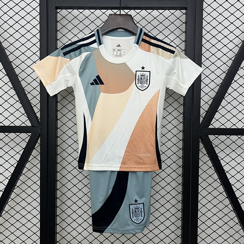 2025 kids Spain away size: 16-28