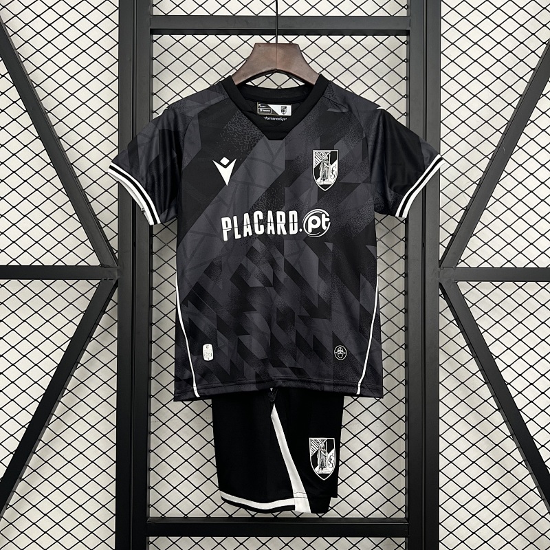 25/26 Kids Guimarães Away Size: 16-28