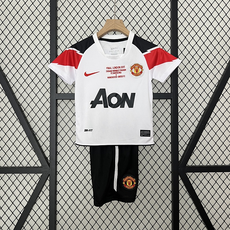 kids M-U 10/11 Champions League away size: 16-28